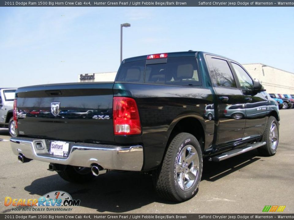 2011 Dodge Ram 1500 Big Horn Crew Cab 4x4 Hunter Green Pearl / Light Pebble Beige/Bark Brown Photo #3
