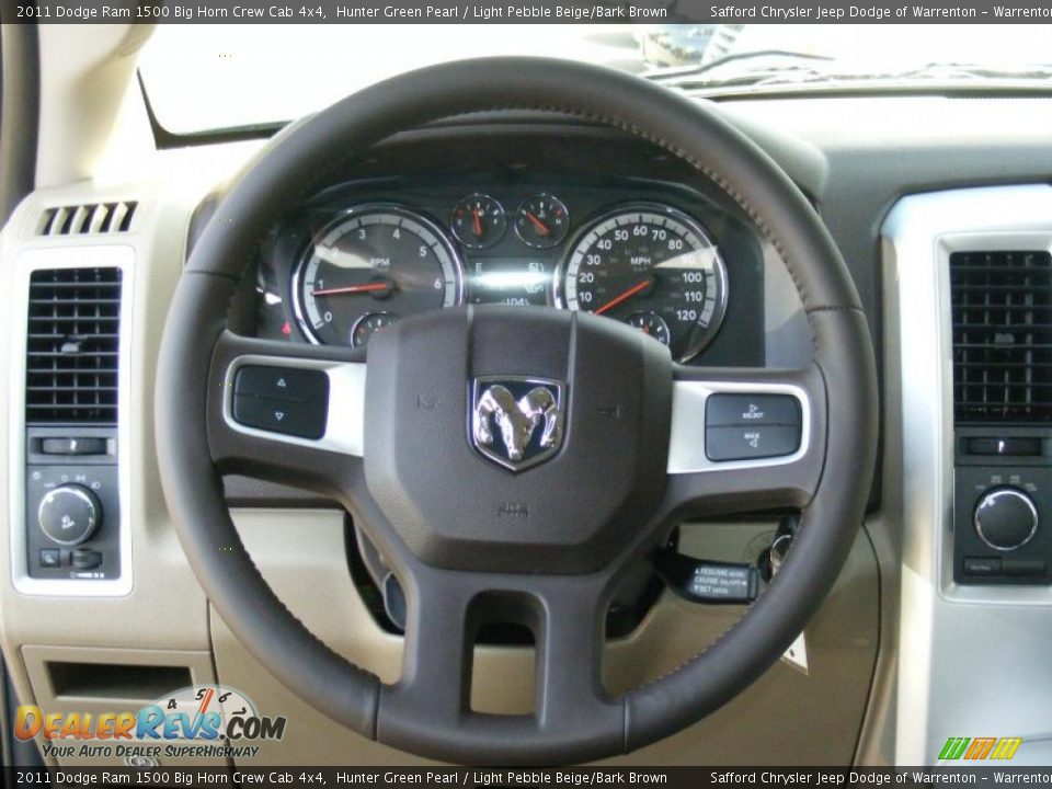2011 Dodge Ram 1500 Big Horn Crew Cab 4x4 Hunter Green Pearl / Light Pebble Beige/Bark Brown Photo #9