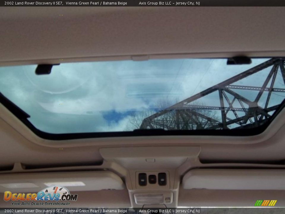2002 Land Rover Discovery II SE7 Vienna Green Pearl / Bahama Beige Photo #23