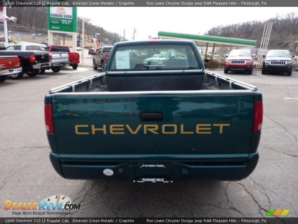 1996 Chevrolet S10 LS Regular Cab Emerald Green Metallic / Graphite Photo #4