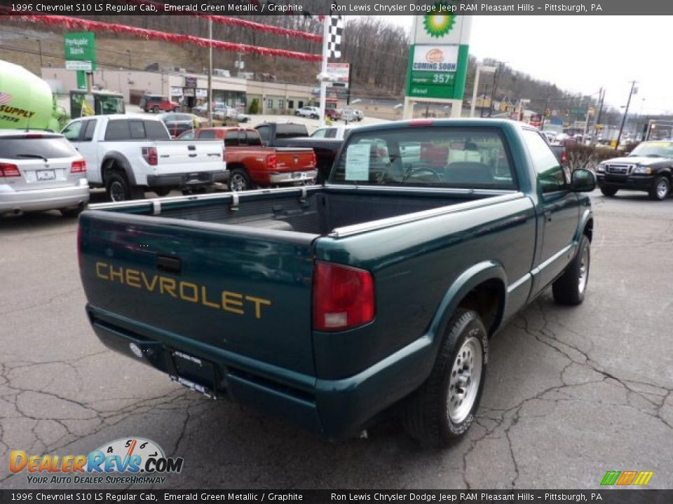 1996 Chevrolet S10 LS Regular Cab Emerald Green Metallic / Graphite Photo #5