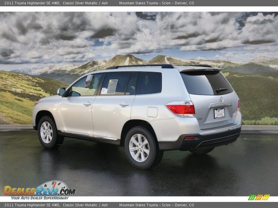 Classic Silver Metallic 2011 Toyota Highlander SE 4WD Photo #3