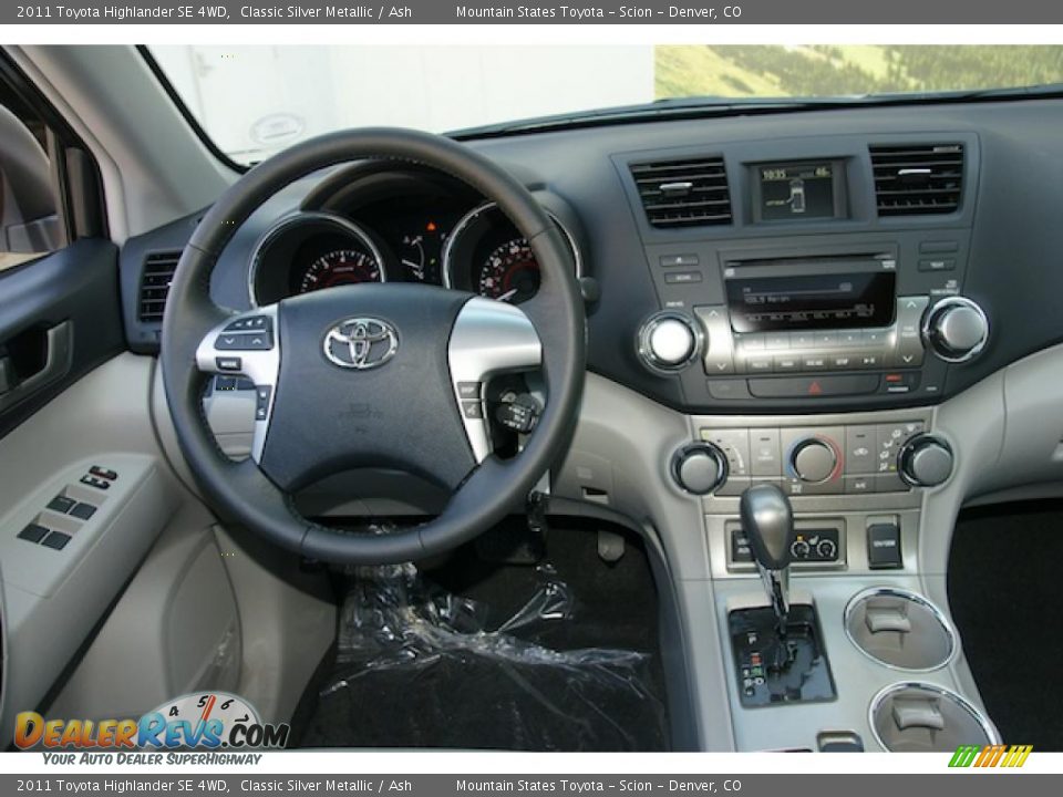 2011 Toyota Highlander SE 4WD Classic Silver Metallic / Ash Photo #9