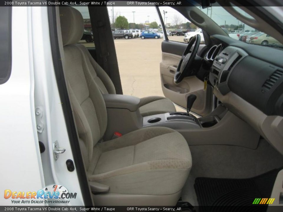 2008 Toyota Tacoma V6 Double Cab 4x4 Super White / Taupe Photo #17