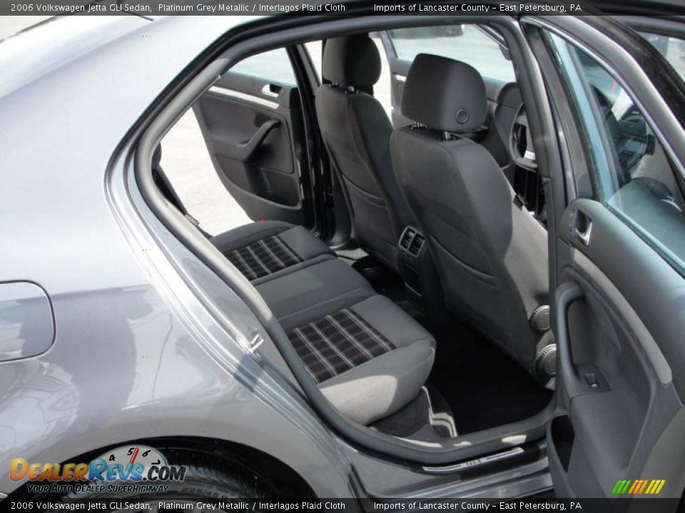 2006 Volkswagen Jetta GLI Sedan Platinum Grey Metallic / Interlagos Plaid Cloth Photo #11