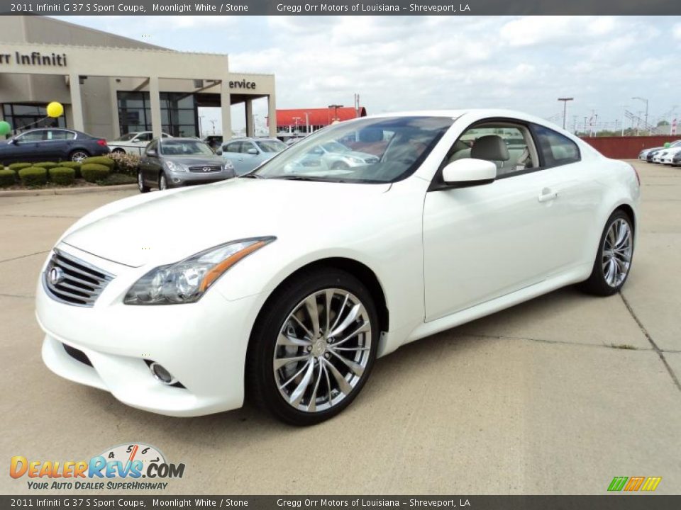 Front 3/4 View of 2011 Infiniti G 37 S Sport Coupe Photo #1