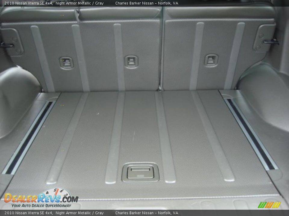 2010 Nissan Xterra SE 4x4 Trunk Photo #11
