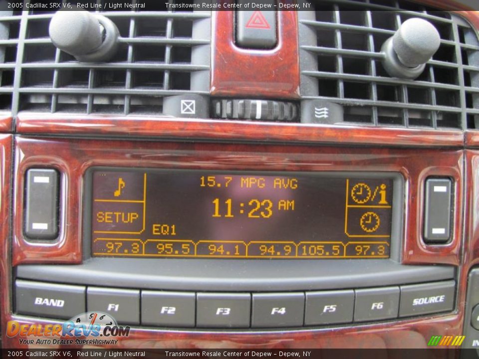 Controls of 2005 Cadillac SRX V6 Photo #8