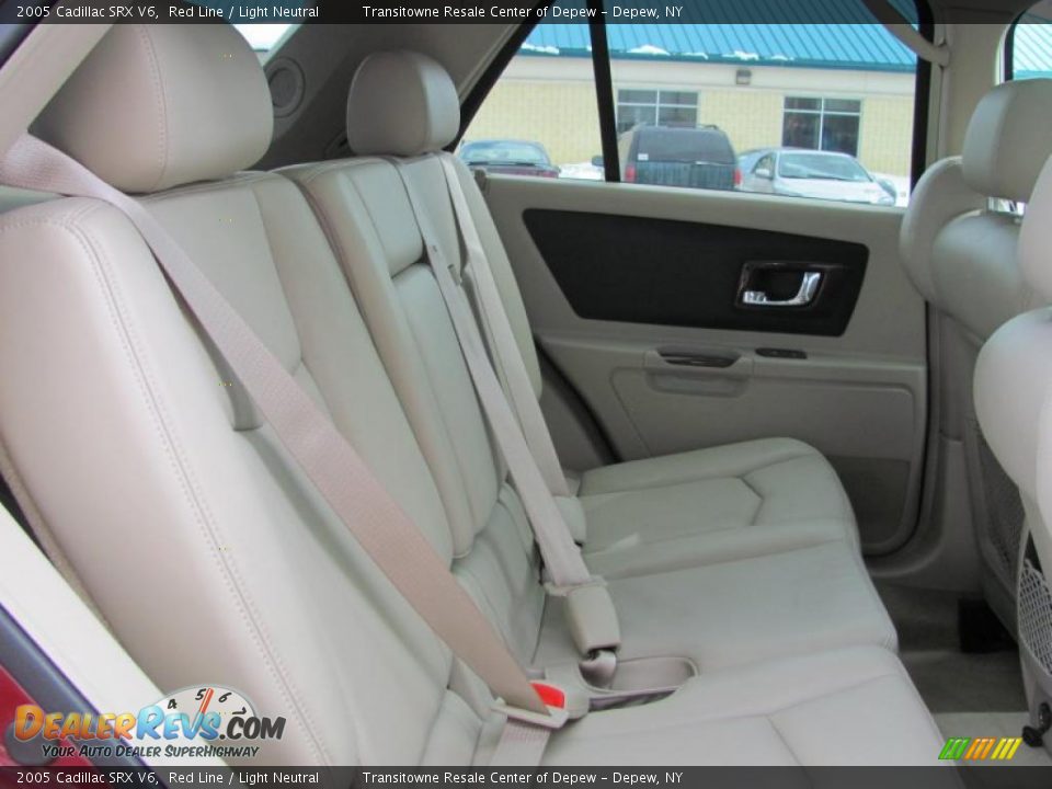 Light Neutral Interior - 2005 Cadillac SRX V6 Photo #22