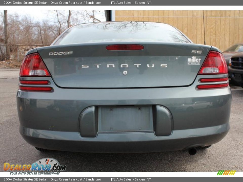 2004 Dodge Stratus SE Sedan Onyx Green Pearlcoat / Sandstone Photo #5