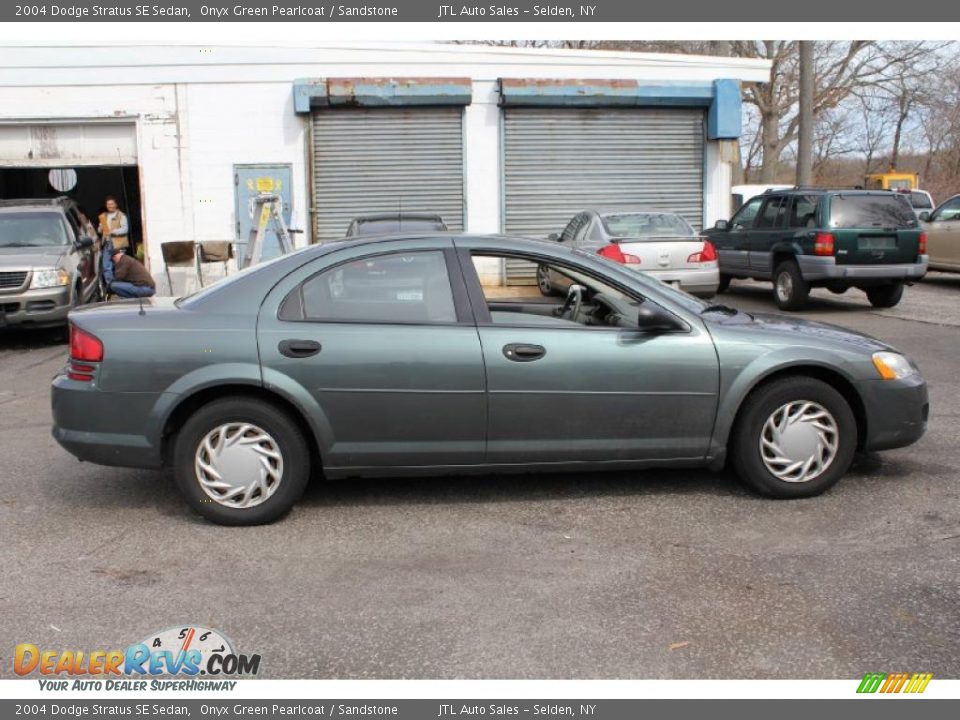 2004 Dodge Stratus SE Sedan Onyx Green Pearlcoat / Sandstone Photo #7