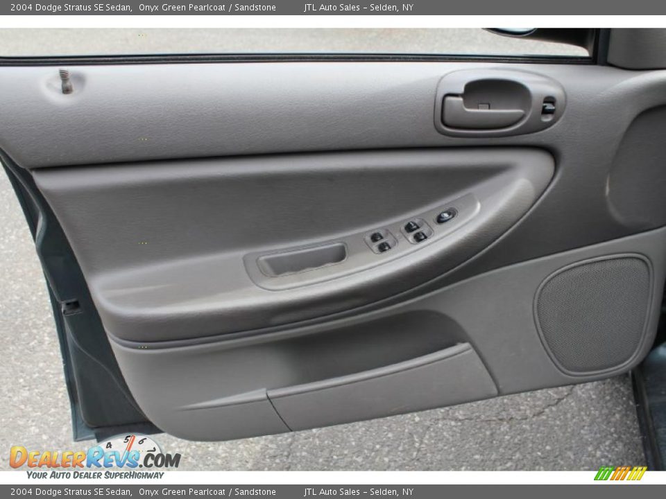 2004 Dodge Stratus SE Sedan Onyx Green Pearlcoat / Sandstone Photo #9