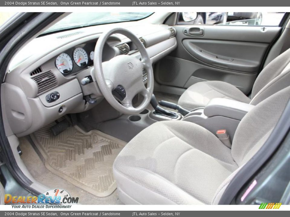 Sandstone Interior - 2004 Dodge Stratus SE Sedan Photo #12