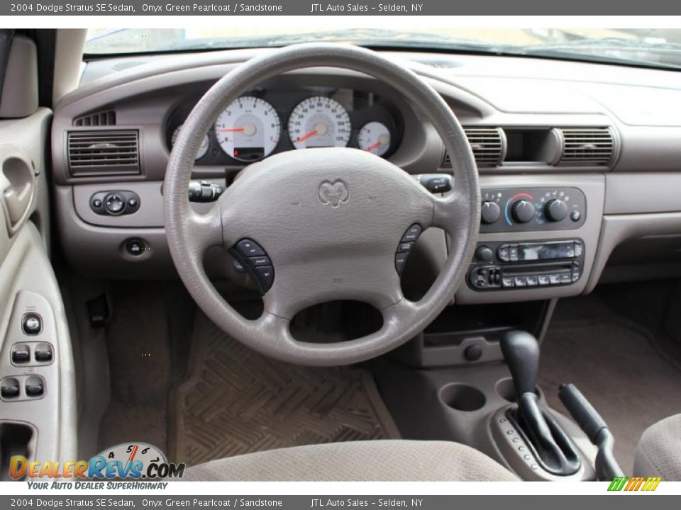 2004 Dodge Stratus SE Sedan Steering Wheel Photo #14