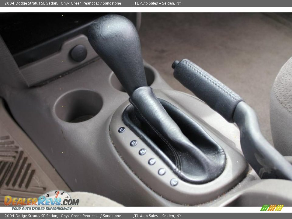 2004 Dodge Stratus SE Sedan Shifter Photo #17
