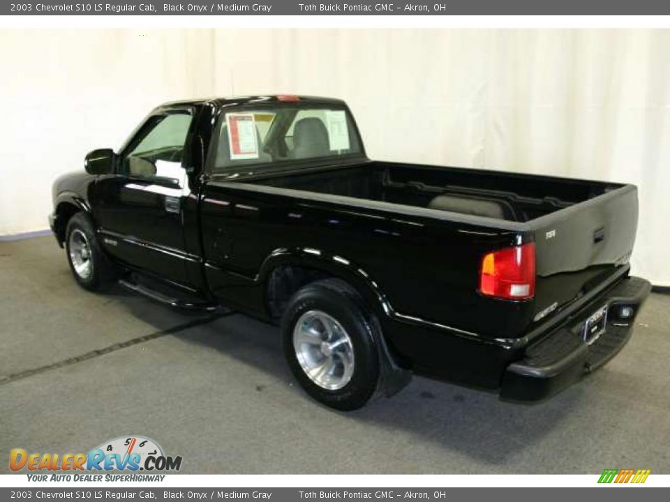 Black Onyx 2003 Chevrolet S10 LS Regular Cab Photo #14