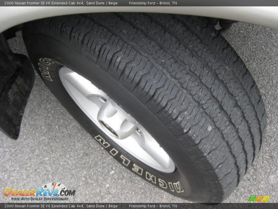 2000 Nissan Frontier SE V6 Extended Cab 4x4 Sand Dune / Beige Photo #10