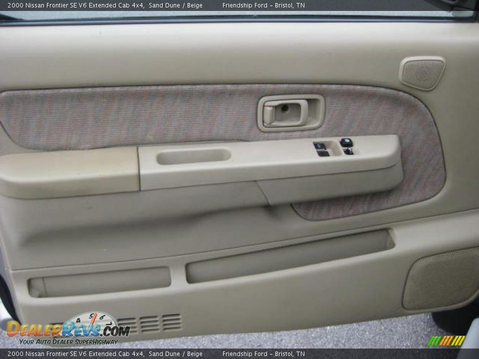 2000 Nissan Frontier SE V6 Extended Cab 4x4 Sand Dune / Beige Photo #16