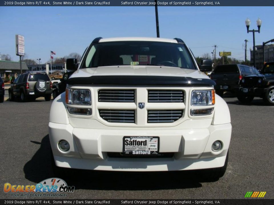 2009 Dodge Nitro R/T 4x4 Stone White / Dark Slate Gray/Red Photo #2