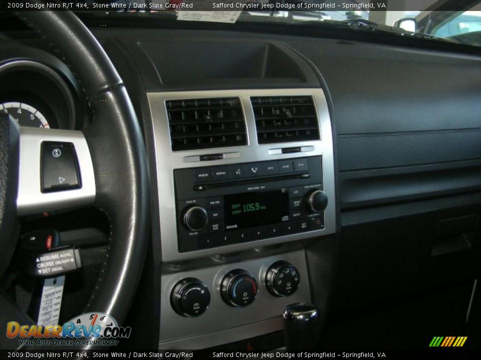 2009 Dodge Nitro R/T 4x4 Stone White / Dark Slate Gray/Red Photo #15