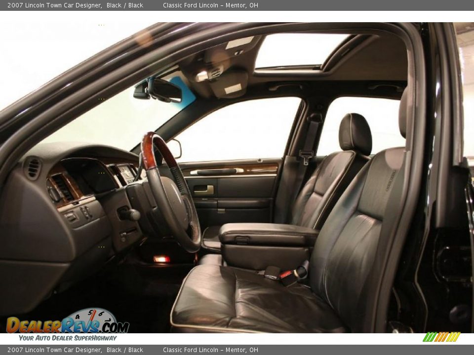 Black Interior - 2007 Lincoln Town Car Designer Photo #9