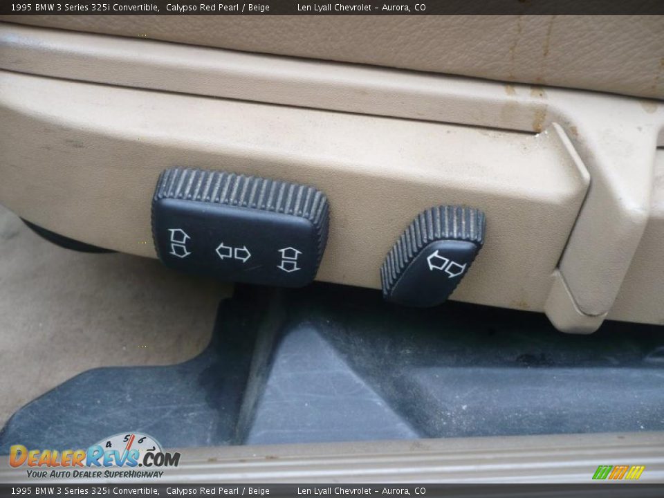 Controls of 1995 BMW 3 Series 325i Convertible Photo #15