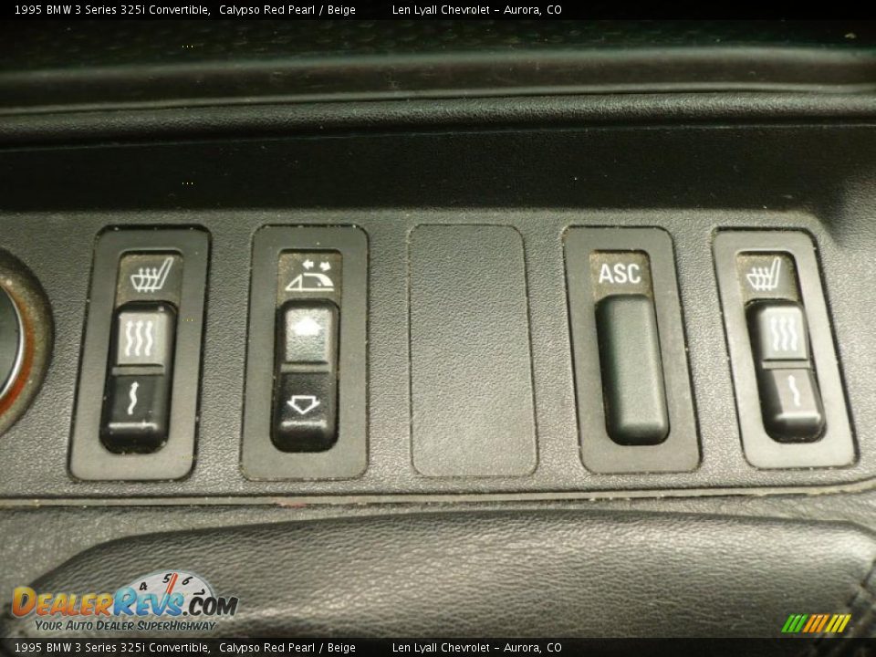 Controls of 1995 BMW 3 Series 325i Convertible Photo #19