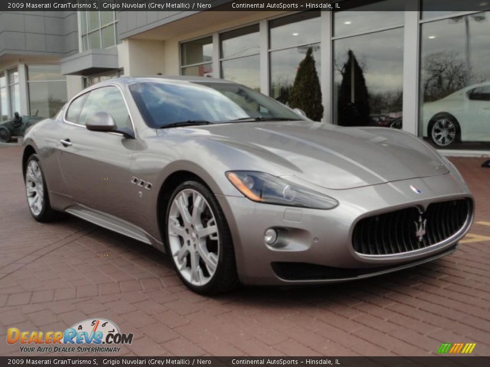 Front 3/4 View of 2009 Maserati GranTurismo S Photo #3