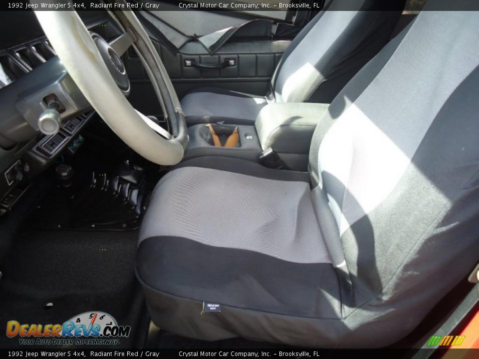 1992 Jeep Wrangler S 4x4 Radiant Fire Red / Gray Photo #5