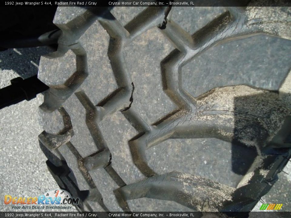 1992 Jeep Wrangler S 4x4 Radiant Fire Red / Gray Photo #18