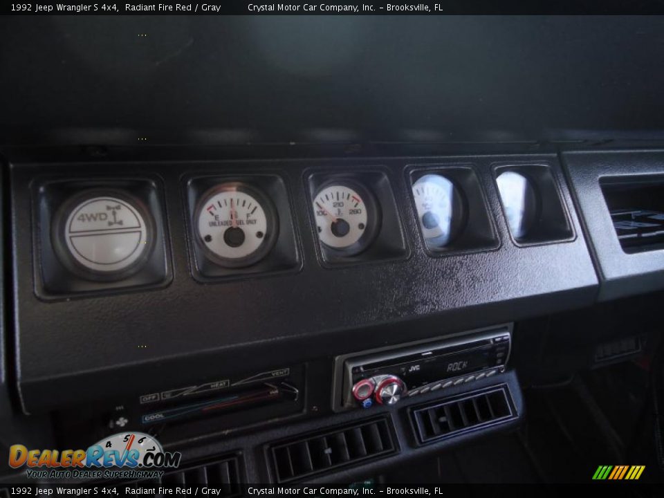 1992 Jeep Wrangler S 4x4 Radiant Fire Red / Gray Photo #25