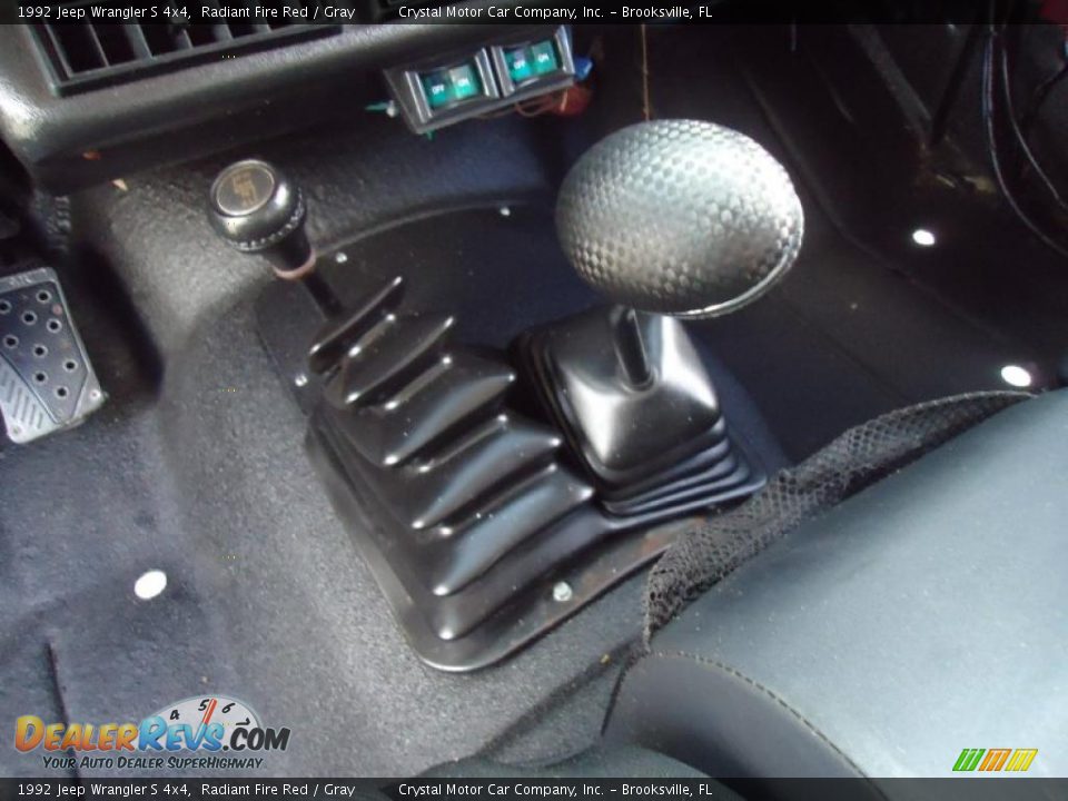 1992 Jeep Wrangler S 4x4 Radiant Fire Red / Gray Photo #29