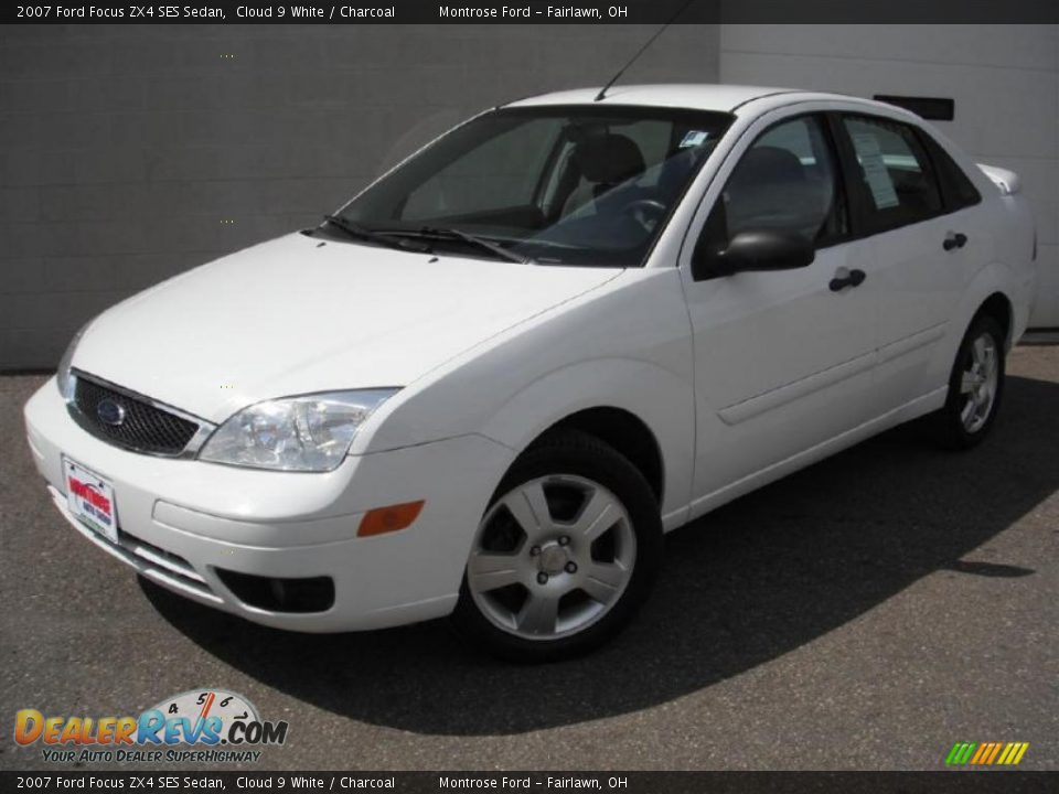 2007 Ford Focus ZX4 SES Sedan Cloud 9 White / Charcoal Photo #1