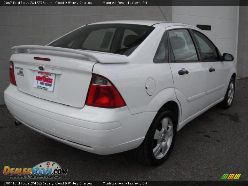 2007 Ford Focus ZX4 SES Sedan Cloud 9 White / Charcoal Photo #5