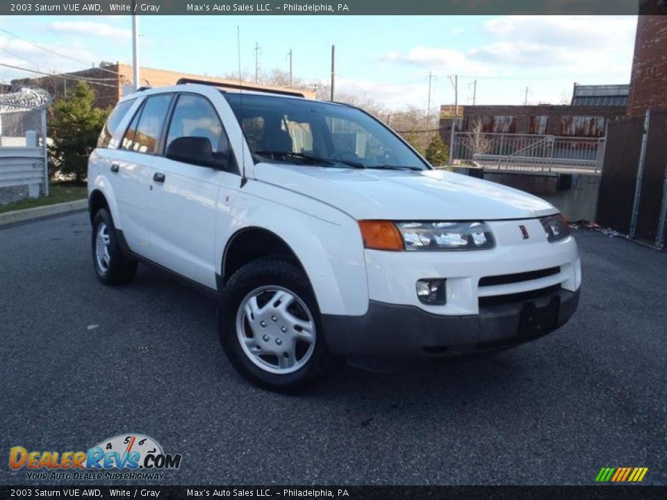 2003 Saturn VUE AWD White / Gray Photo #1