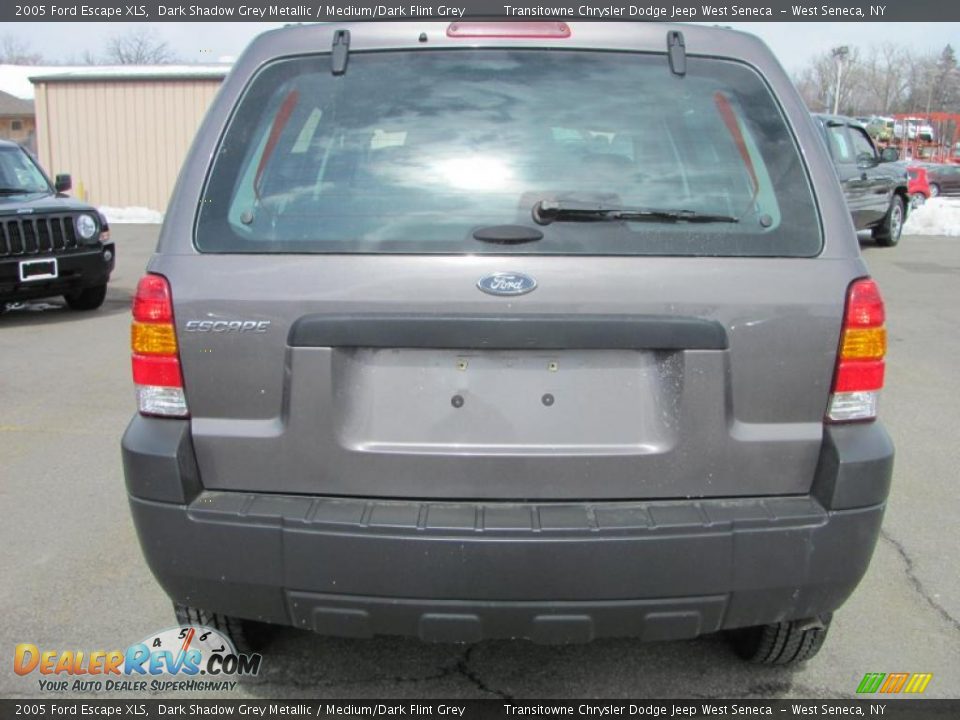 2005 Ford Escape XLS Dark Shadow Grey Metallic / Medium/Dark Flint Grey Photo #14