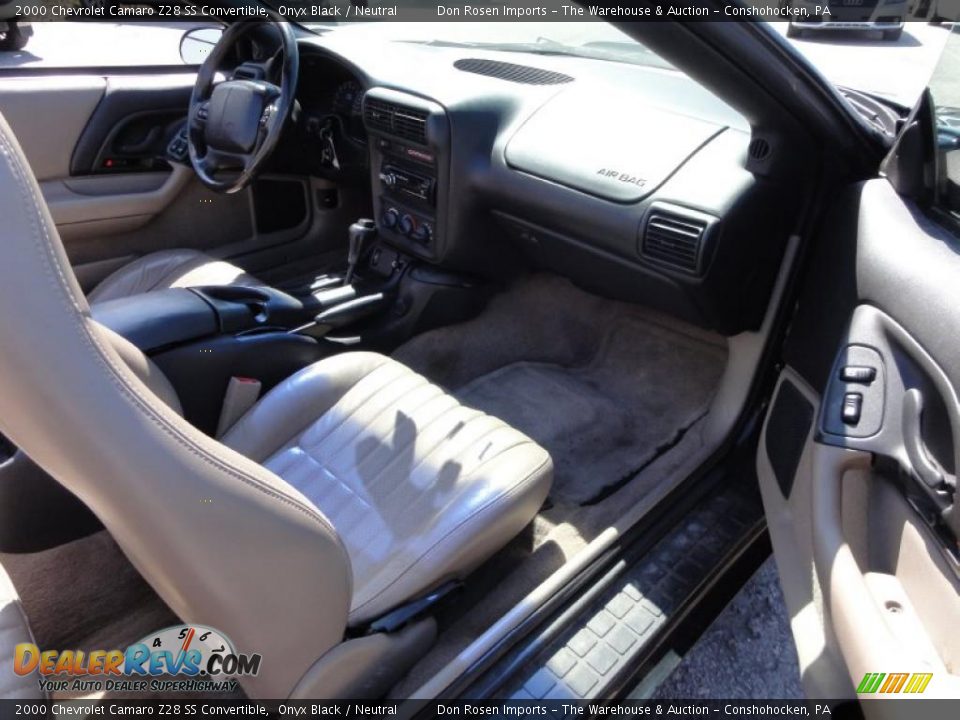 2000 Chevrolet Camaro Z28 SS Convertible Onyx Black / Neutral Photo #18