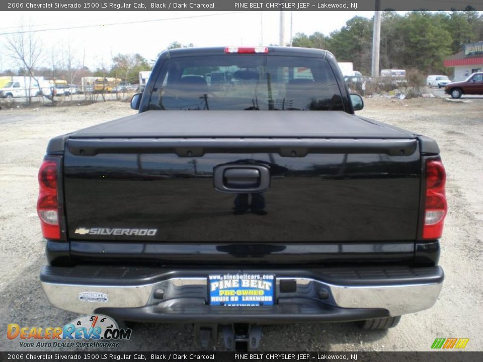 2006 Chevrolet Silverado 1500 LS Regular Cab Black / Dark Charcoal Photo #6