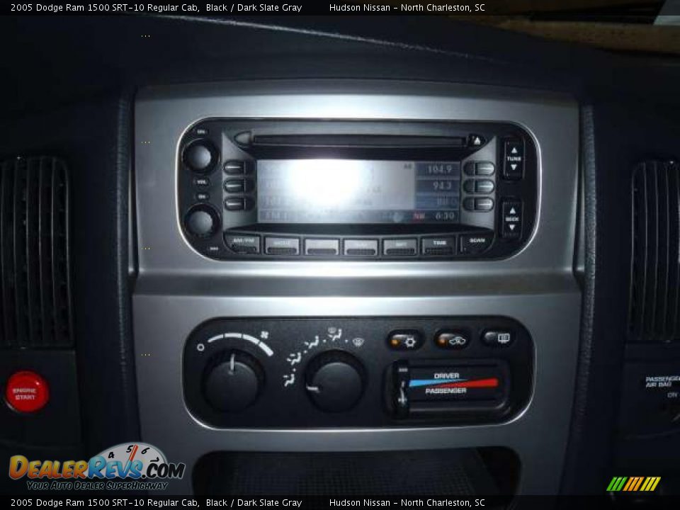 Controls of 2005 Dodge Ram 1500 SRT-10 Regular Cab Photo #11