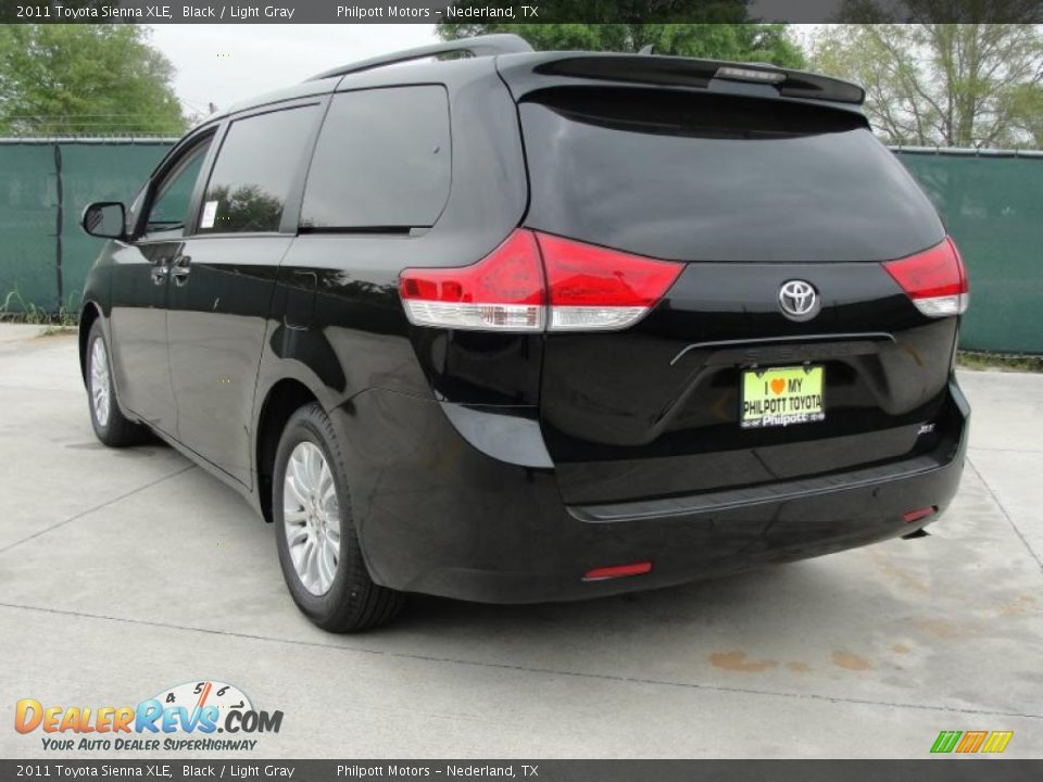 2011 Toyota Sienna XLE Black / Light Gray Photo #5