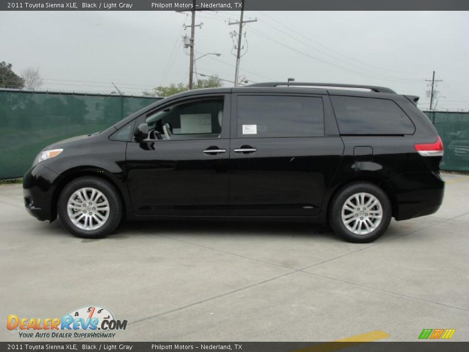 2011 Toyota Sienna XLE Black / Light Gray Photo #6