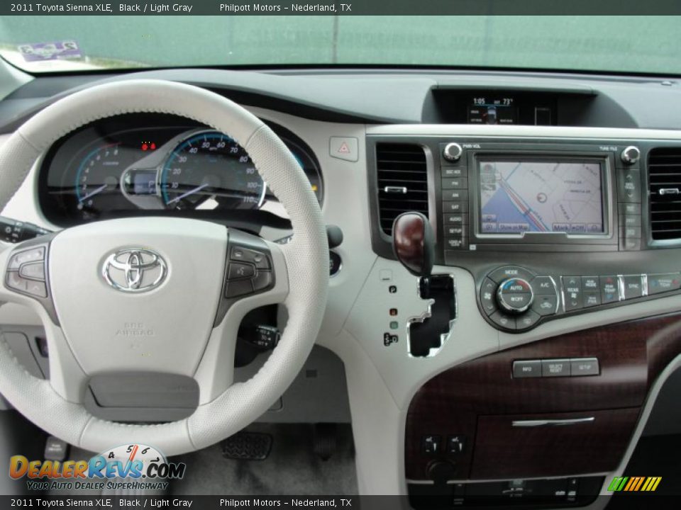 2011 Toyota Sienna XLE Black / Light Gray Photo #32