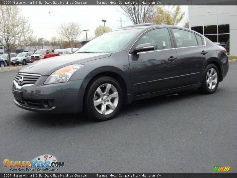 Front 3/4 View of 2007 Nissan Altima 3.5 SL Photo #2
