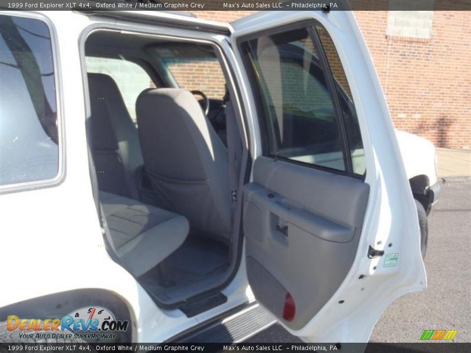 1999 Ford Explorer XLT 4x4 Oxford White / Medium Graphite Grey Photo #18