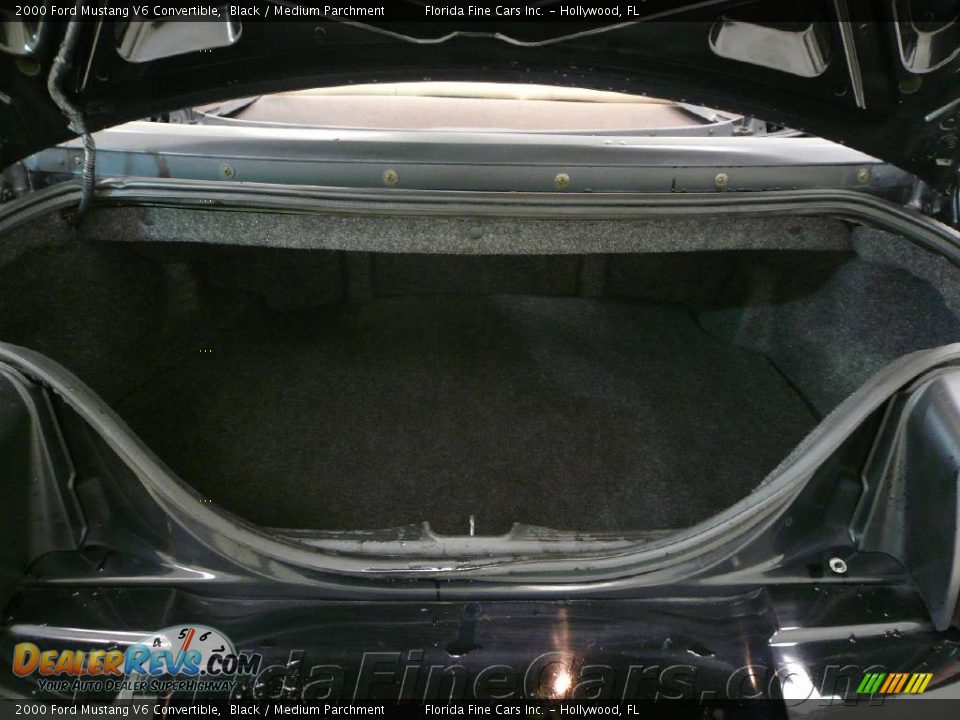 2000 Ford Mustang V6 Convertible Black / Medium Parchment Photo #11