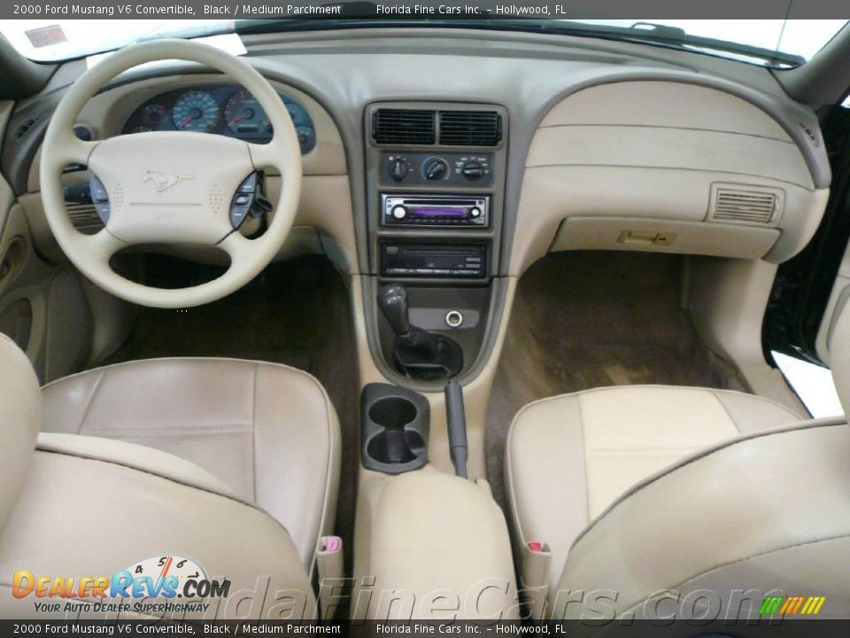 2000 Ford Mustang V6 Convertible Black / Medium Parchment Photo #16