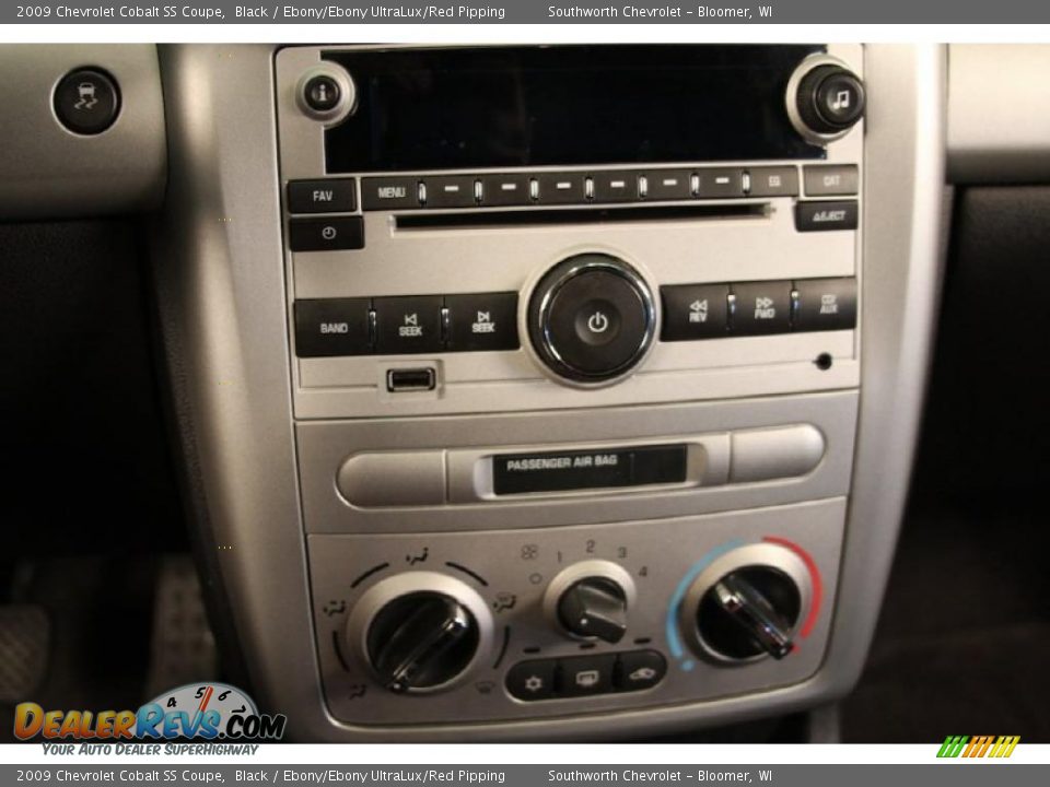 Controls of 2009 Chevrolet Cobalt SS Coupe Photo #10