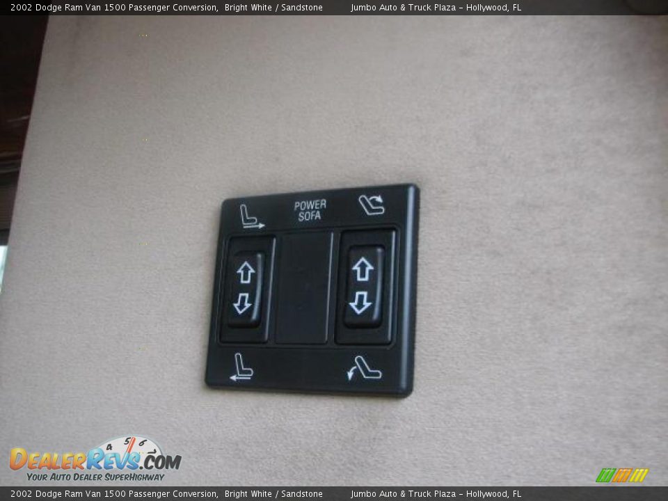 2002 Dodge Ram Van 1500 Passenger Conversion Bright White / Sandstone Photo #10