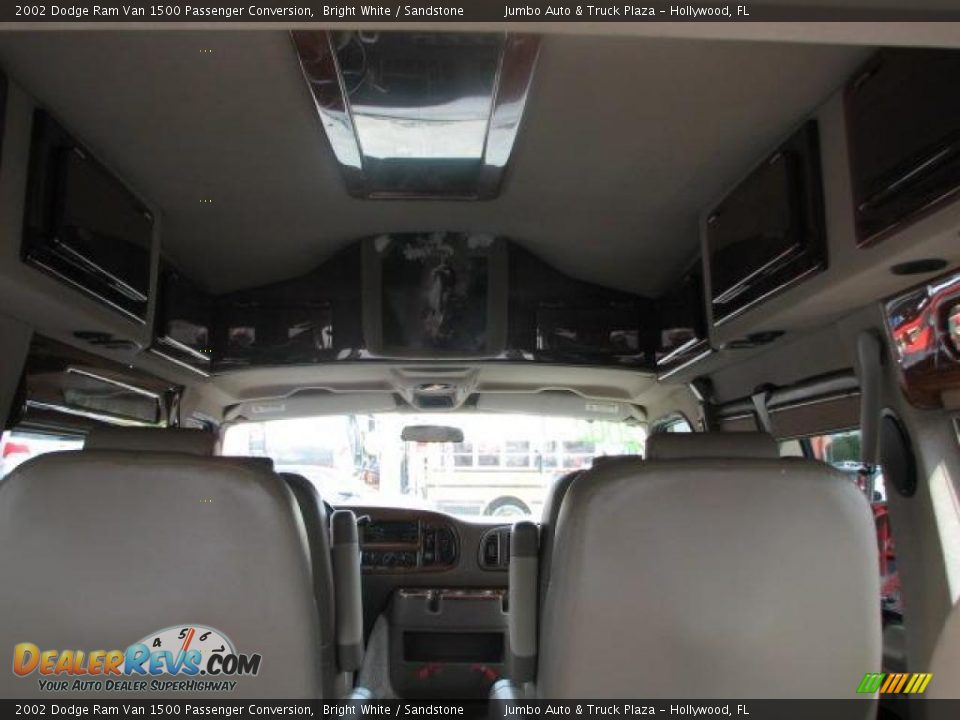 2002 Dodge Ram Van 1500 Passenger Conversion Bright White / Sandstone Photo #11