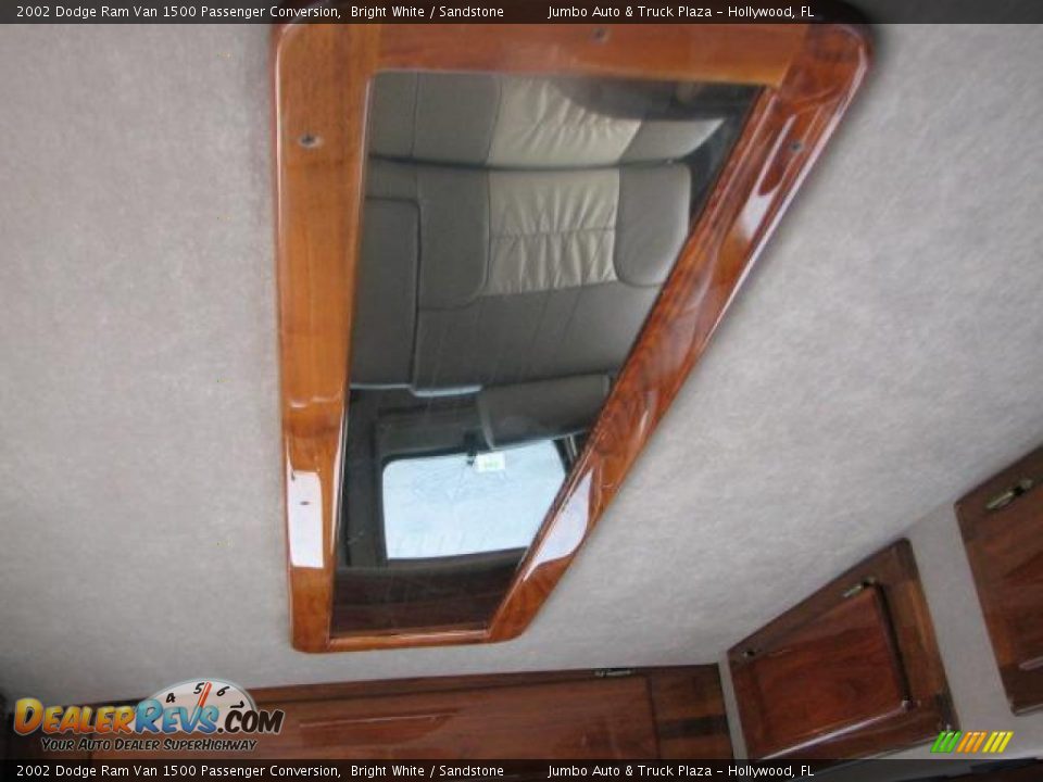 2002 Dodge Ram Van 1500 Passenger Conversion Bright White / Sandstone Photo #22